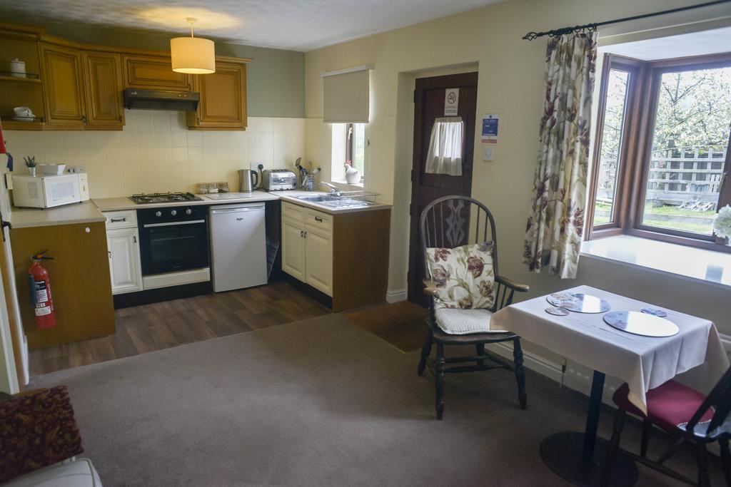 The Whitestonecliffe Inn Sutton  Rum bild